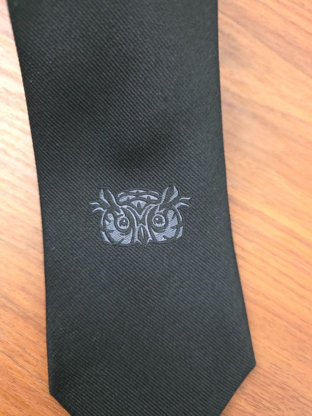 The Academy Of Magical Arts MAGIC CASTLE Handmade Black Silk Tie w/ Owl Design - Picture 2 of 6